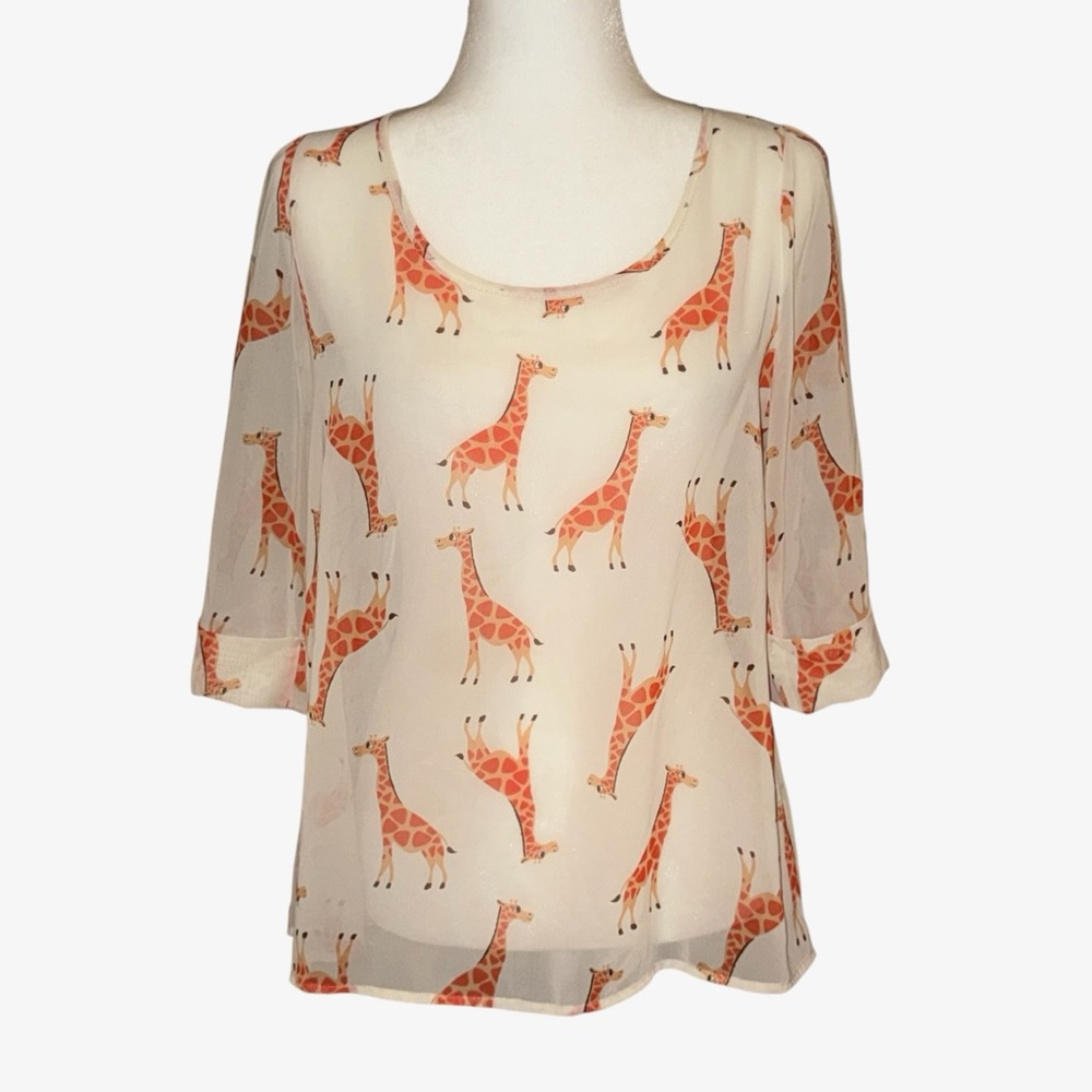 Giraffe Sheer 3/4 sleeve top